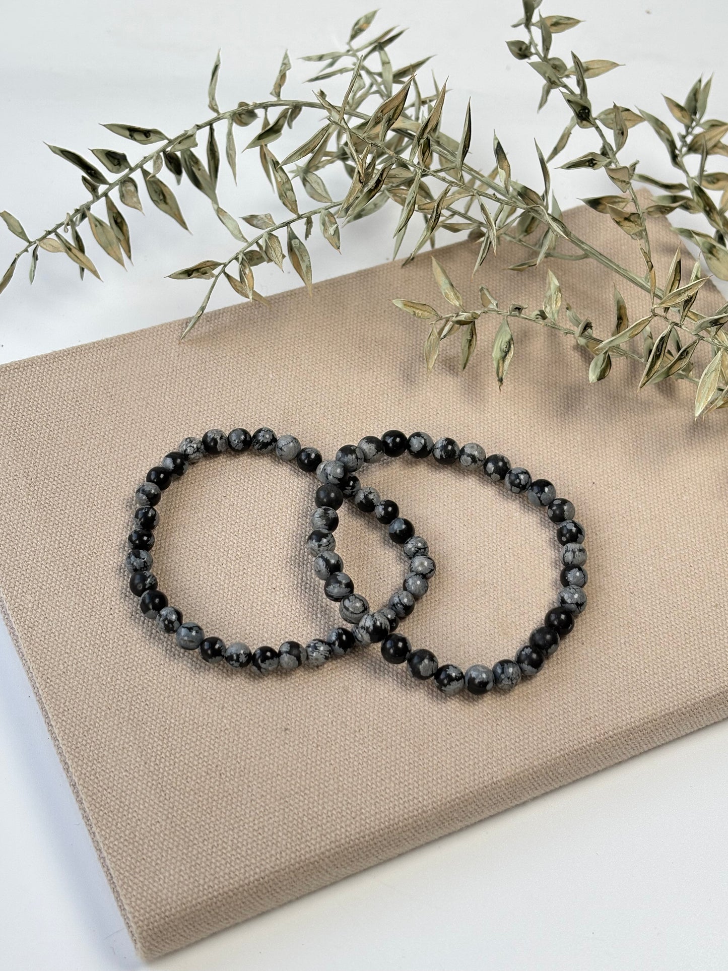 Schneeflocken Obsidian Armband 6mm